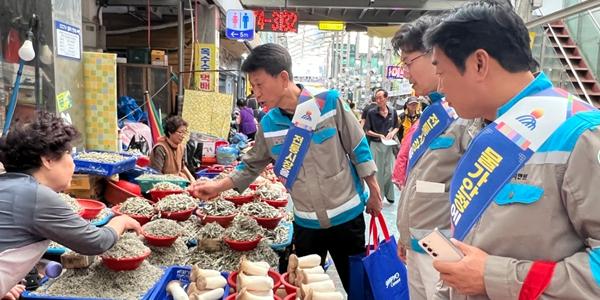 삼표시멘트 지역사회 공헌 이어가, 삼척중앙시장서 장보고 삼척의료원 지원도