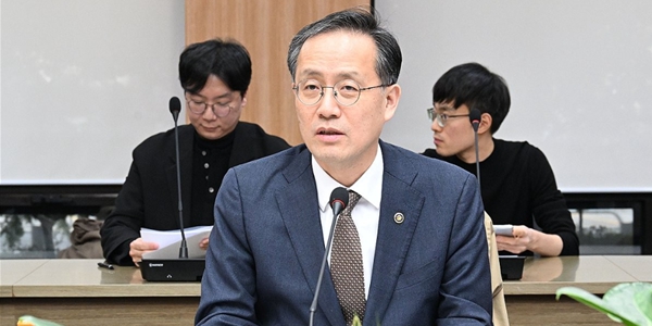 [Who Is ?] 이형일 재정경제부 장관 겸 경제부총리