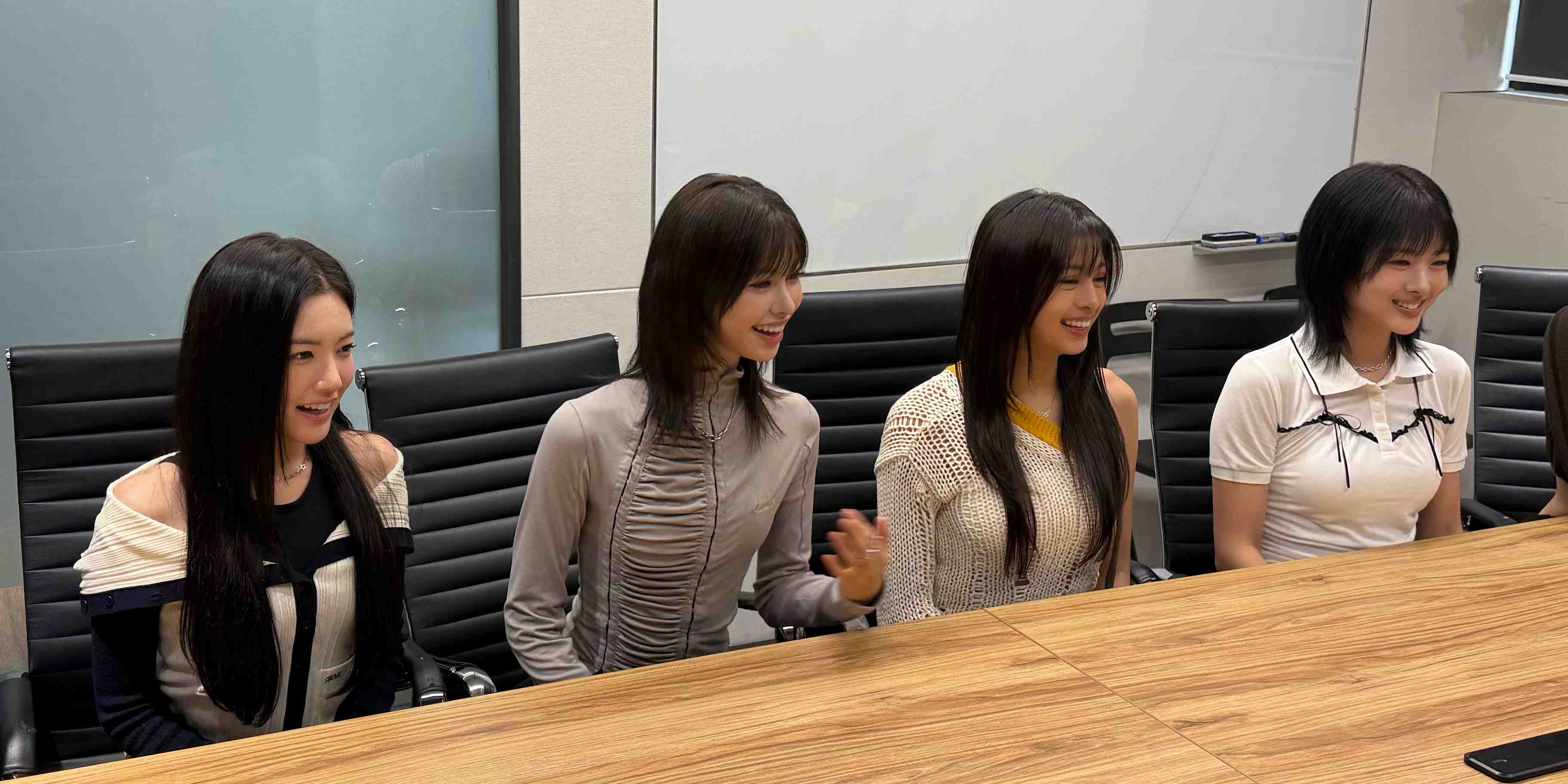 [현장] 걸그룹 앳하트의 옥스팜 트레일워커 도전기, "무대 밖에서 나눔 실천"