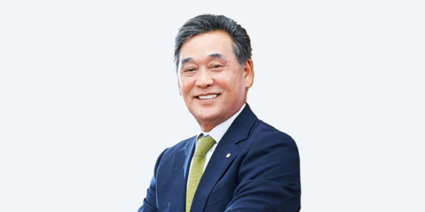 [오늘Who] JB금융 키르기스스탄 금융사 인수, 김기홍 동남아 넘어 중앙아시아로 광폭 행보