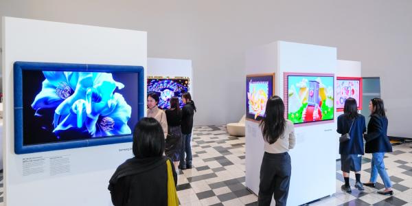 삼성전자 서울 디자인 위크서 '사람 중심 디자인' 선보여, OLED TV에 작품 담겨