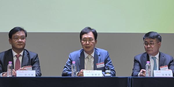 HLB 진양곤 '리픽투' 미국 판매 도전장, 글로벌 100대 제약사 속도 높인다