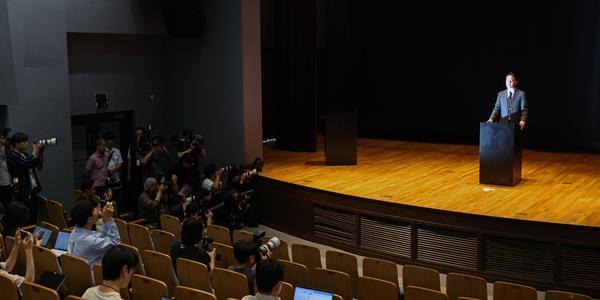 중앙일보 매각 본입찰에 CJ-다우키움 컨소시엄 오리온 삼프로TV 포함 6곳 참여