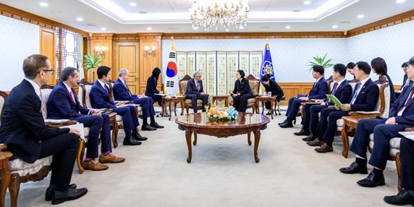 미국 SMR 기업 한국과 협력 사례에 외신 주목, 현대건설 삼성물산 사업 경쟁력 부각 