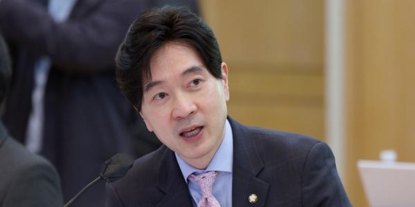 국무조정실장 임기근 "가덕도신공항 공사비 증액 관련 부처 간 합의 거의 도달"