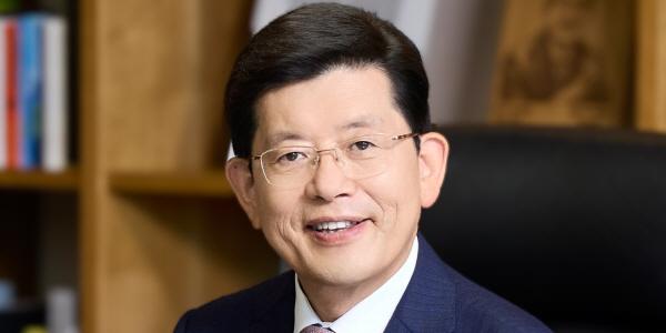 BNK금융 3분기도 순이익 후퇴, 빈대인 실적 둔화에 기업가치 높이기 과제 무거워졌다